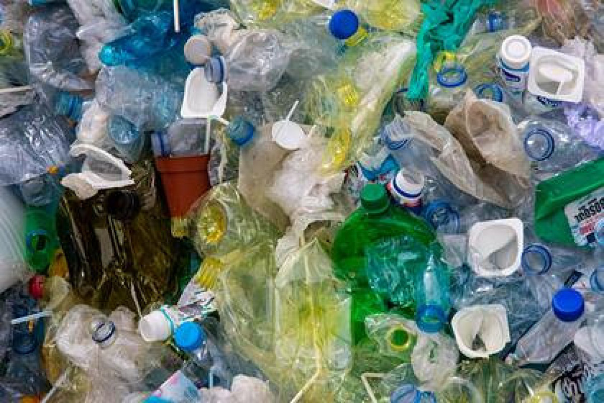 В Средиземном море нашли тысячи тонн пластикового мусора
