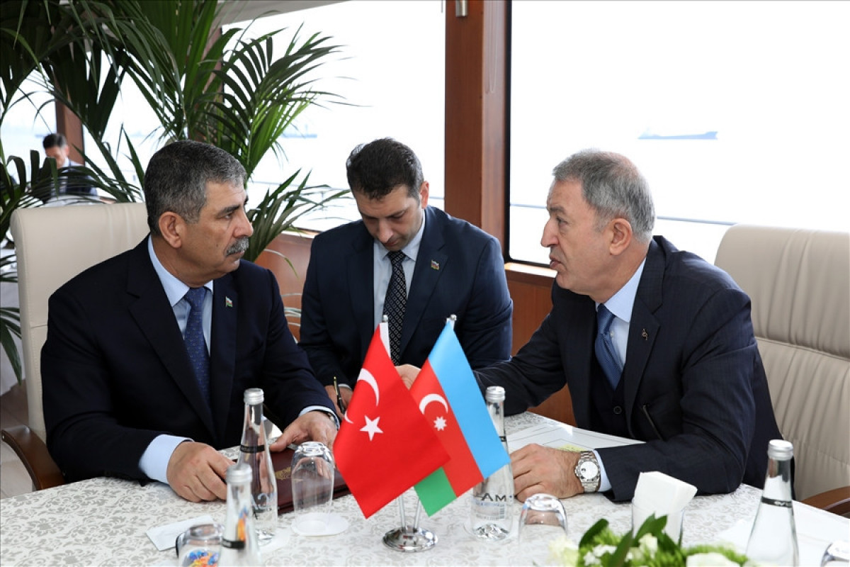 Министры обороны Азербайджана и Турции встретились в Кахетии