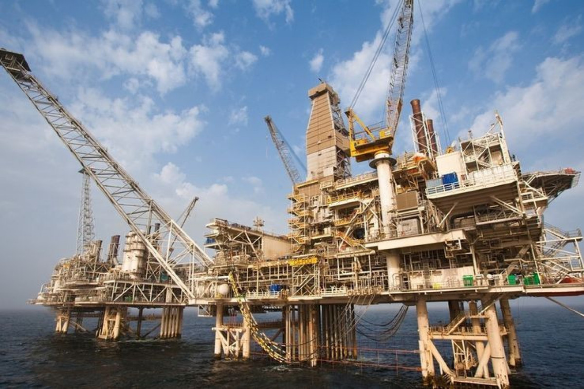 В Азербайджане на начало года было добыто более 2 млрд. тонн нефти