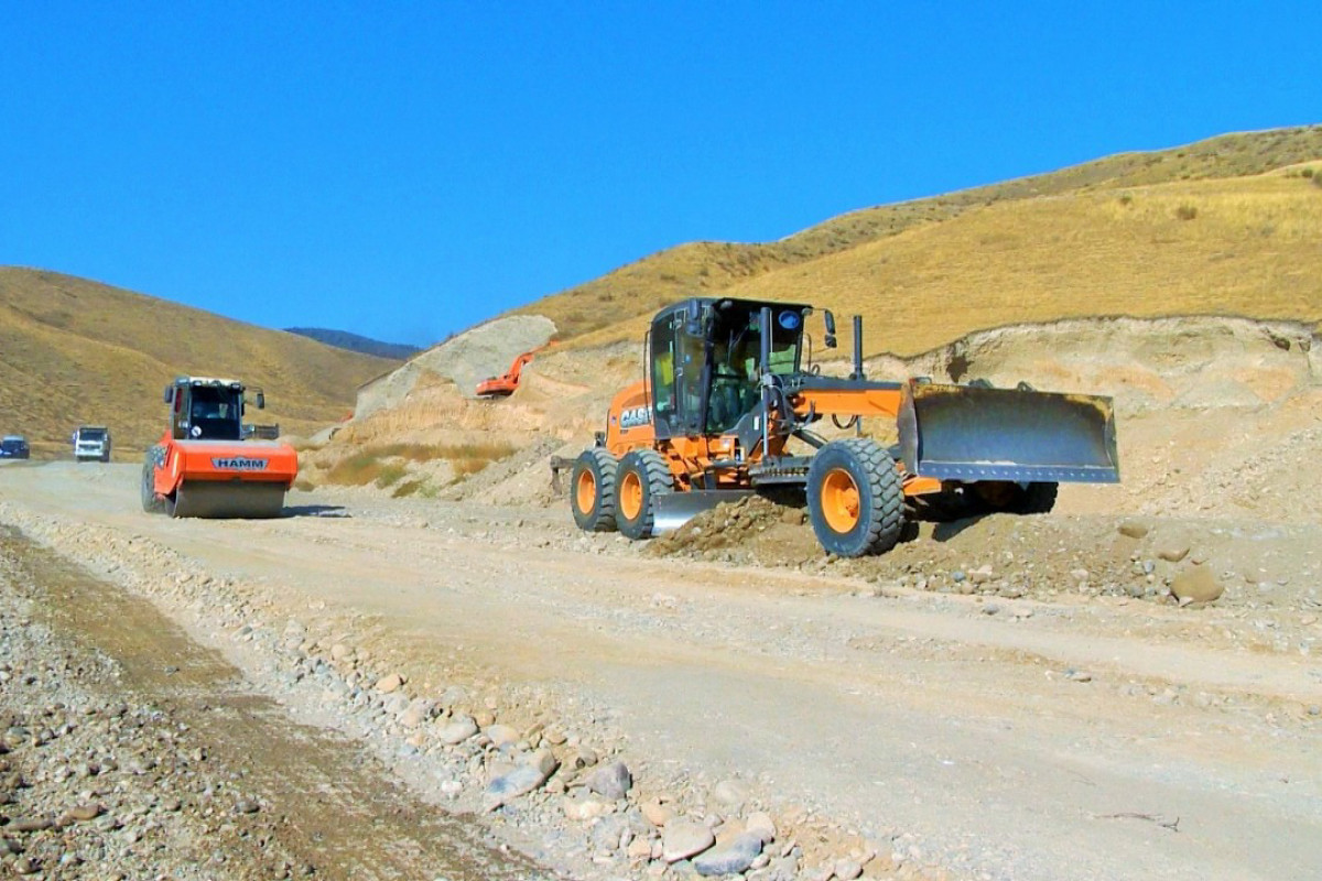 На дороге Талыш-Тапгарагоюнлу-Гашалты-Нафталан ведутся масштабные строительные работы-ФОТО 