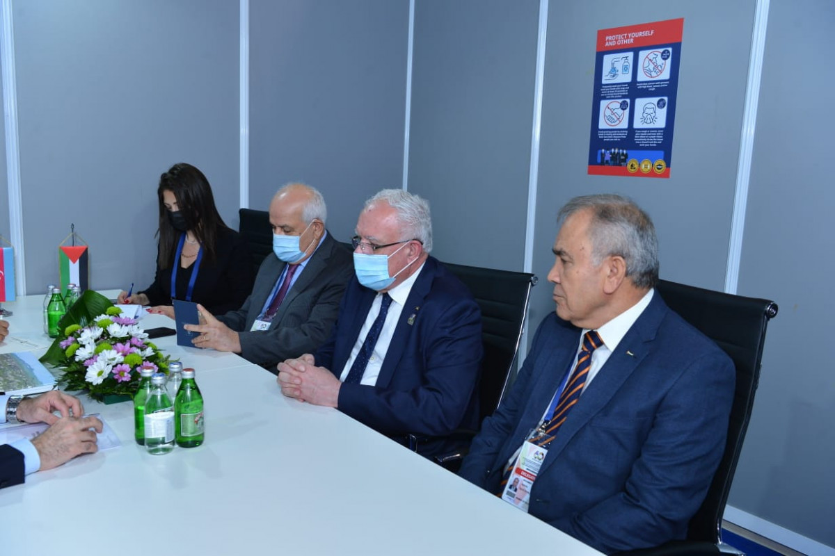 Джейхун Байрамов в Белграде встретился с главой МИД Палестины