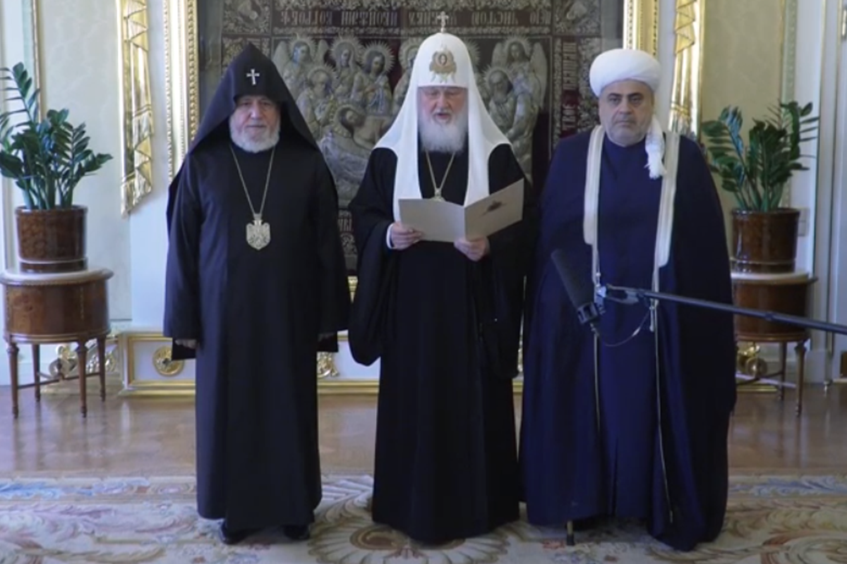 Патриарх Кирилл выступил с заявлением по трехсторонней встрече религиозных лидеров