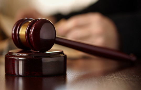 Суд в Иране приговорил мужчину к ослеплению за участие в драке