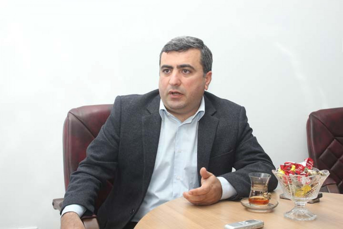 Эльнур Ашрафоглу, журналист