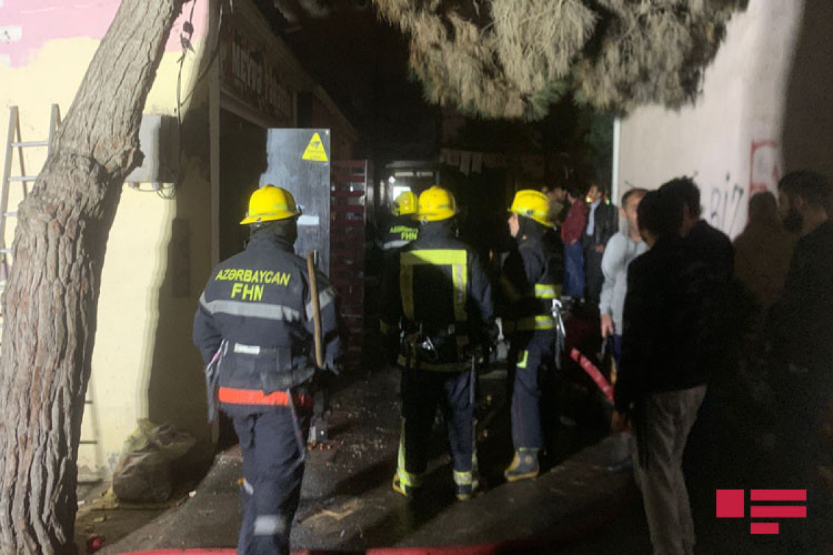 В Баку при пожаре сгорело несколько объектов -ФОТО 