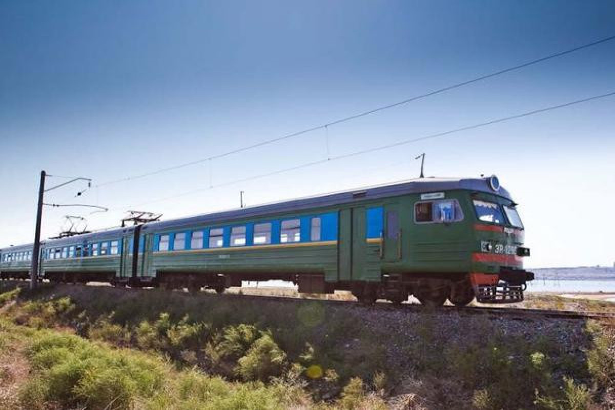 В Шамкире поезд сбил насмерть 22-летнего мужчину-ОБНОВЛЕНО 
