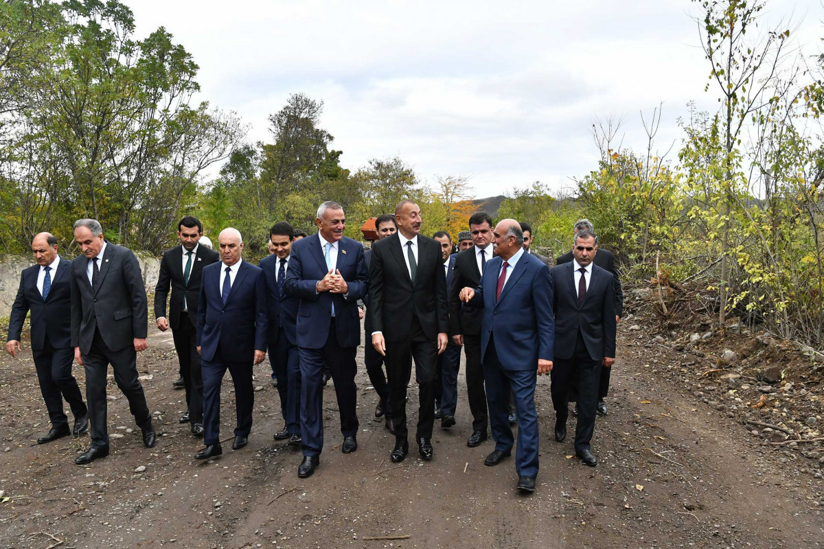 Ильхам Алиев и Мехрибан Алиева встретились с представителями общественности Зангиланского района-ФОТО 