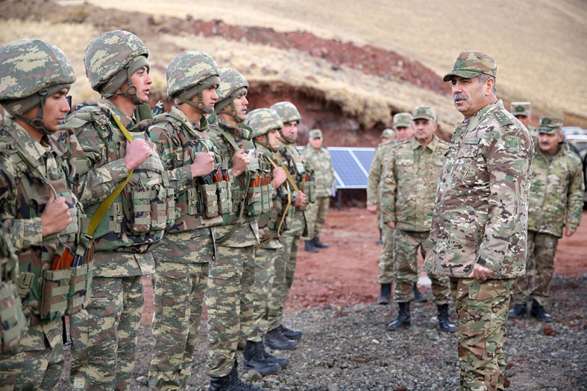 Закир Гасанов посетил боевые позиции в Кяльбаджаре и Лачине - ВИДЕО 