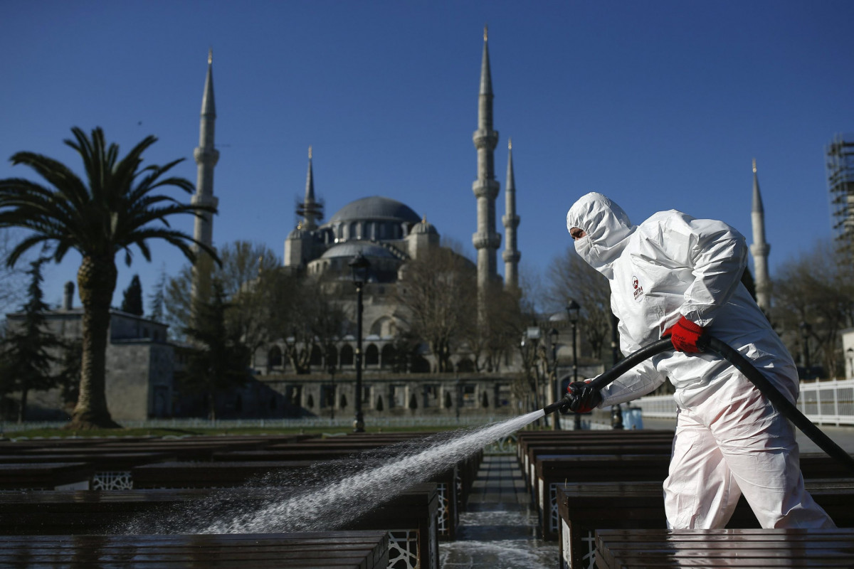 Турция Стамбул коронавирус карантин