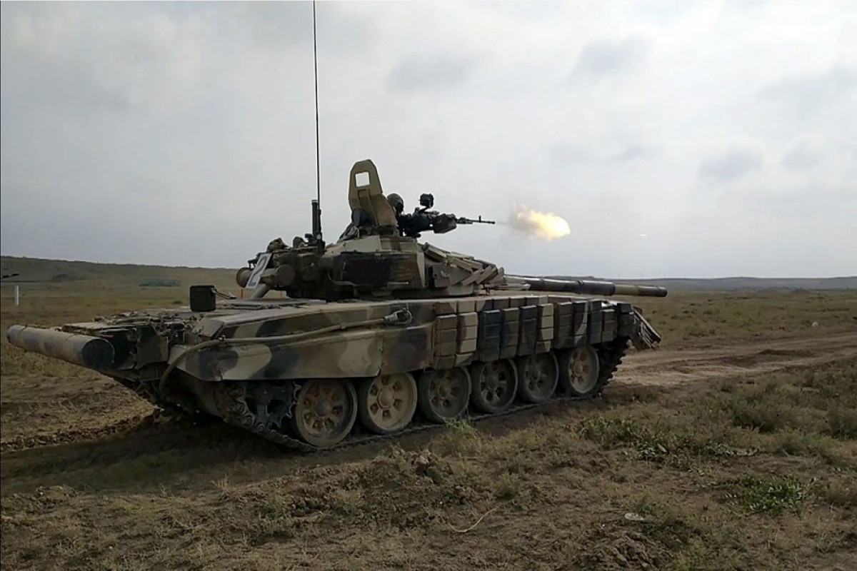 Танковые подразделения ВС Азербайджана выполнили боевые стрельбы-ВИДЕО 