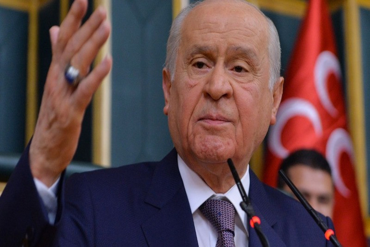 Лидер Партии националистического движения Турции (ПНД) Девлет Бахчели