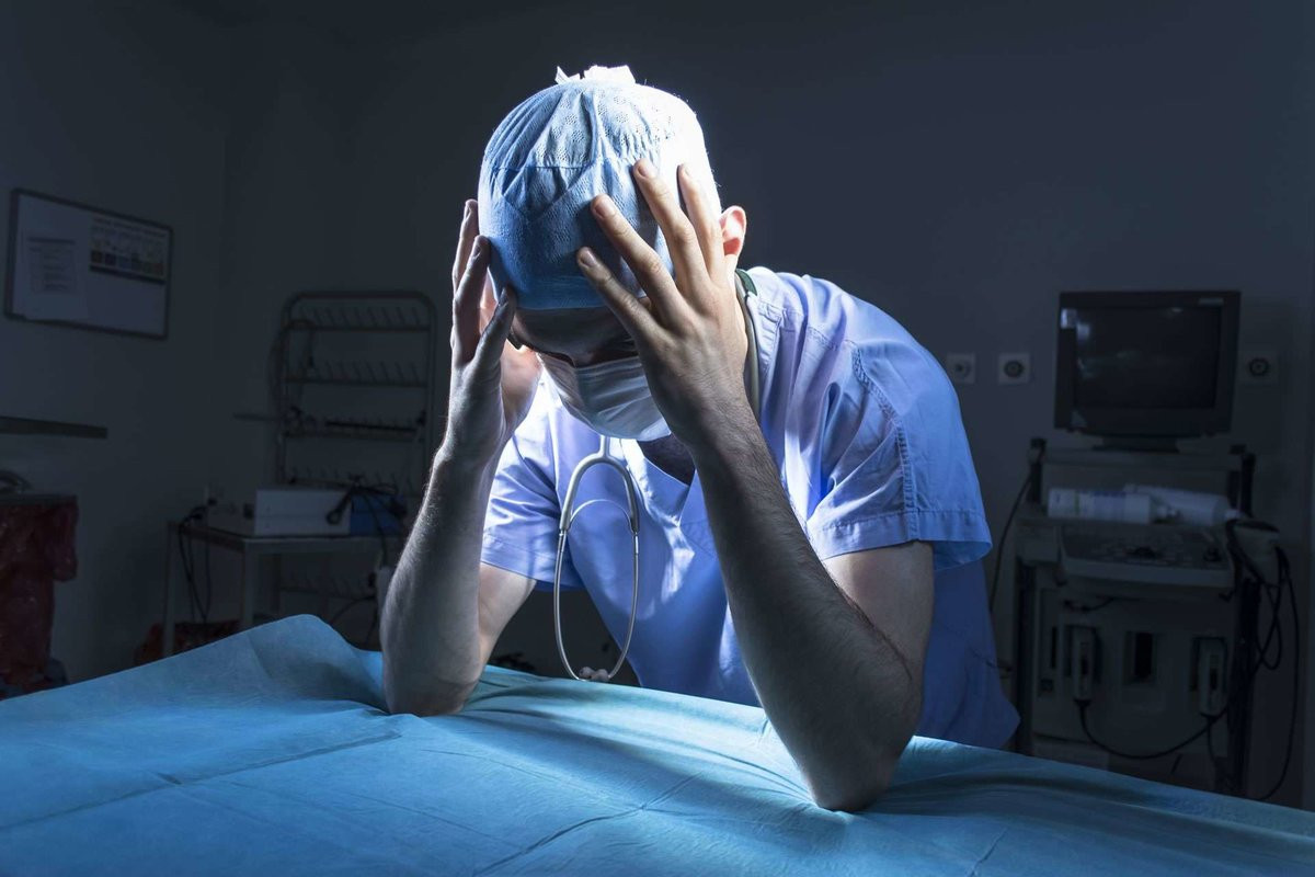 Главный хирург Азербайджана забил тревогу: «В частных клиниках операции проводят неопытные хирурги»