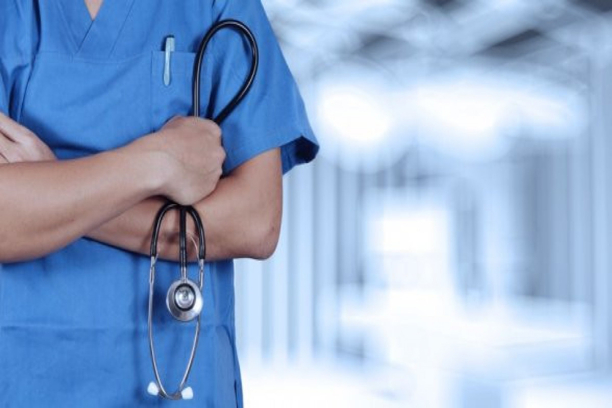 В Азербайджане обнародовано время экзаменов по сертификации врачей