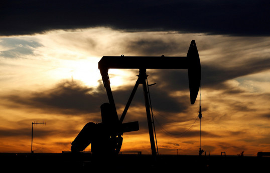 Азербайджанская нефть незначительно подешевела