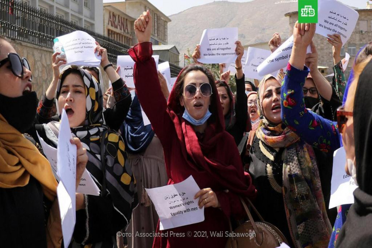 Талибы пообещали дать женщинам посты в правительстве