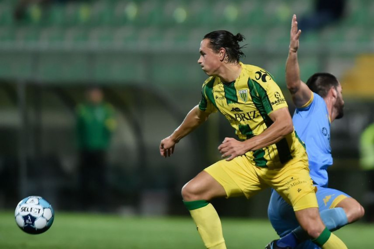 Азербайджанский футболист забил свой первый гол в чемпионате Португалии