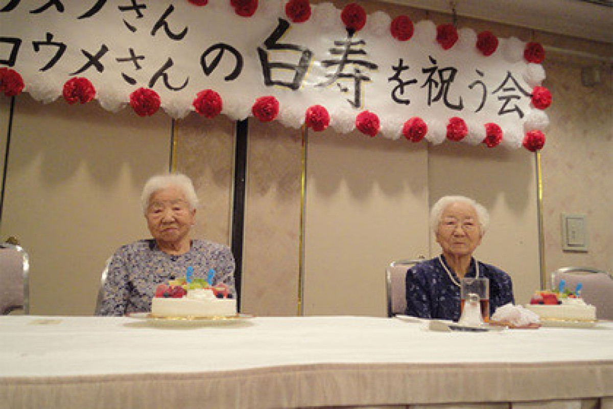 107-летние сестры признаны самыми старыми близнецами в мире