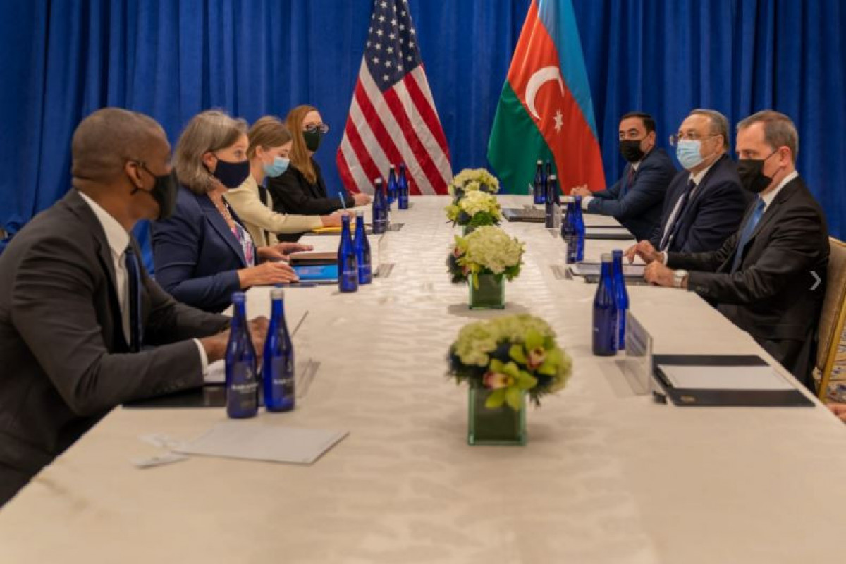 Джейхун Байрамов встретился с замгоссекретаря США Викторией Нуланд