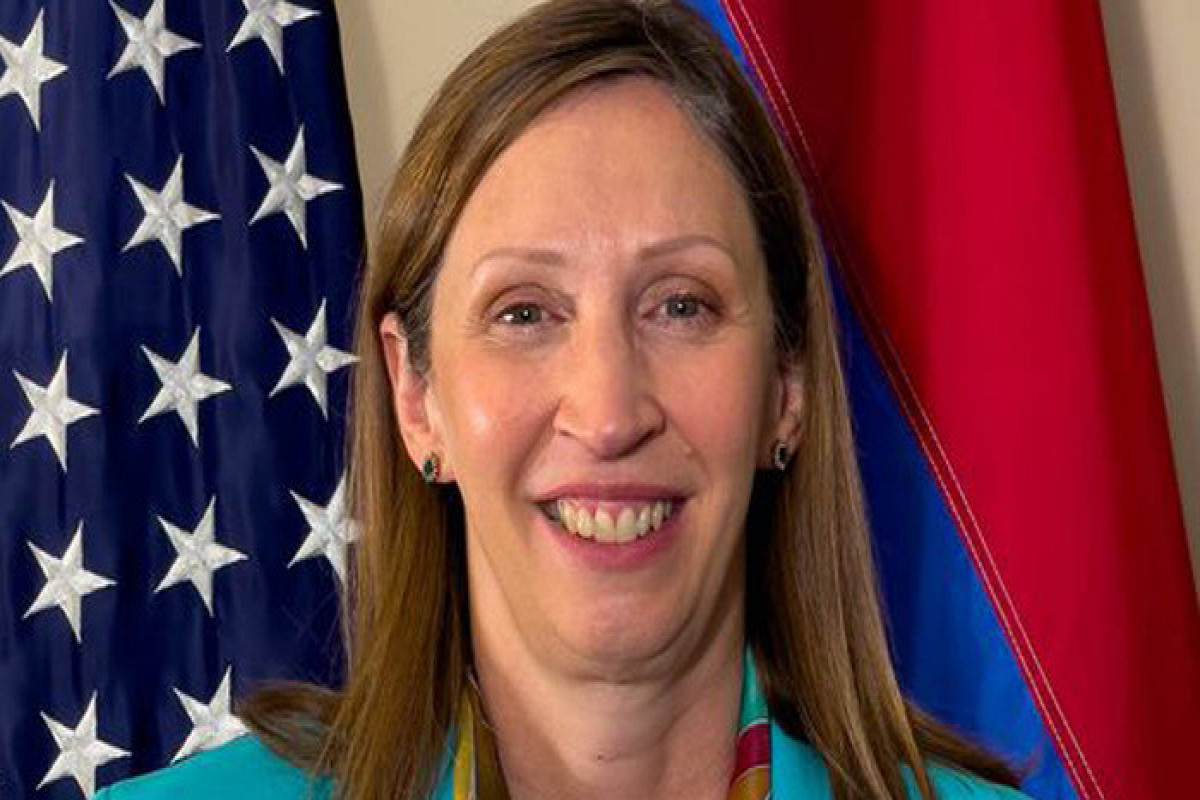 посол США в Армении Линн Трейси