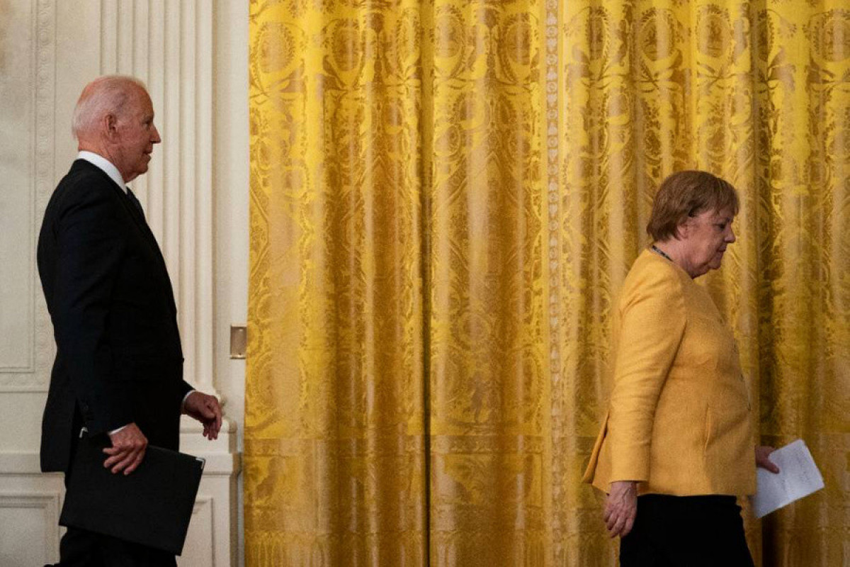Меркель отказалась от беседы с Байденом ради огорода