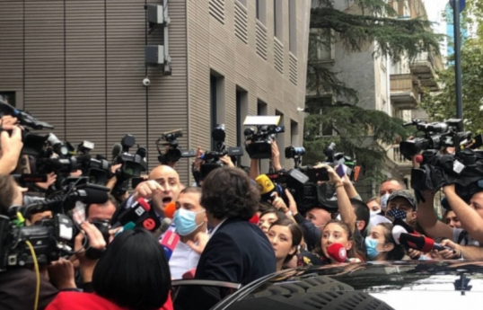 В Грузии между председателями правящей и оппозиционной партий произошла потасовка