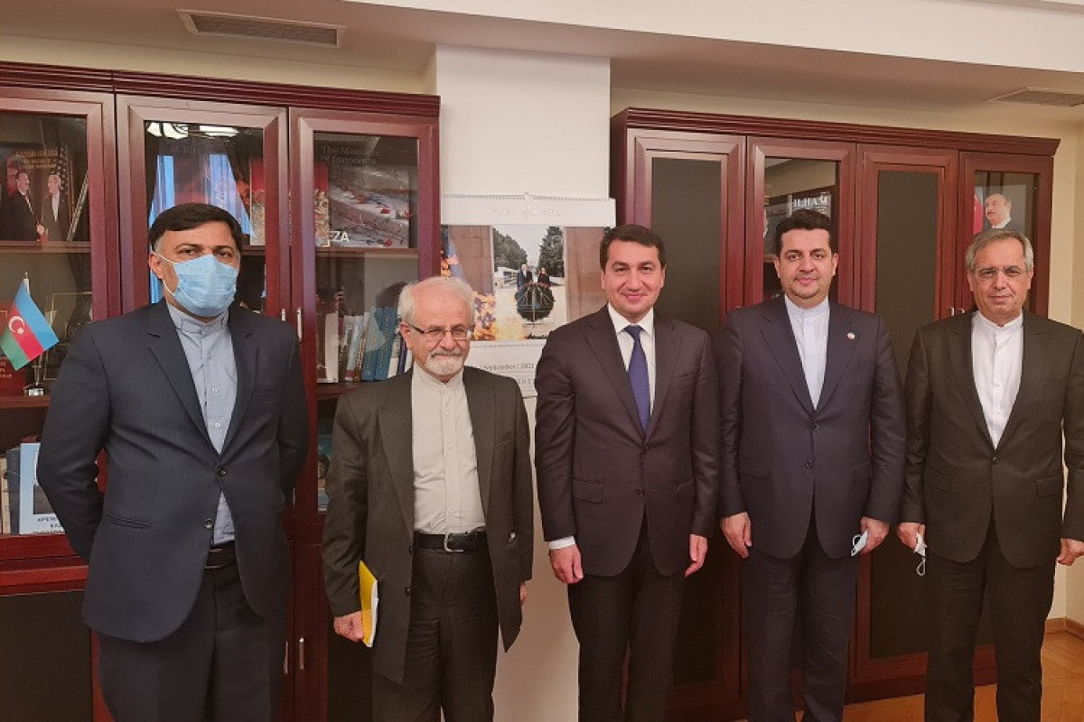 Хикмет Гаджиев встретился с замглавы МИД Ирана