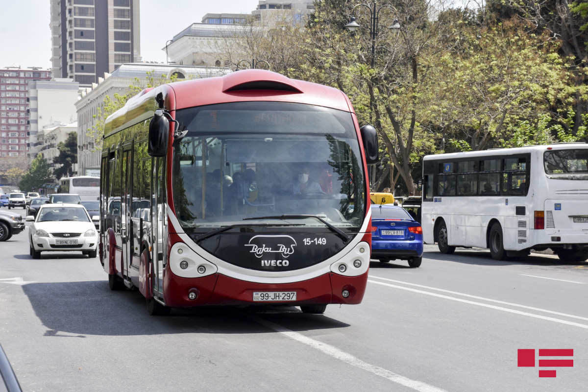 27 сентября в Баку изменится схема движения ряда автобусов