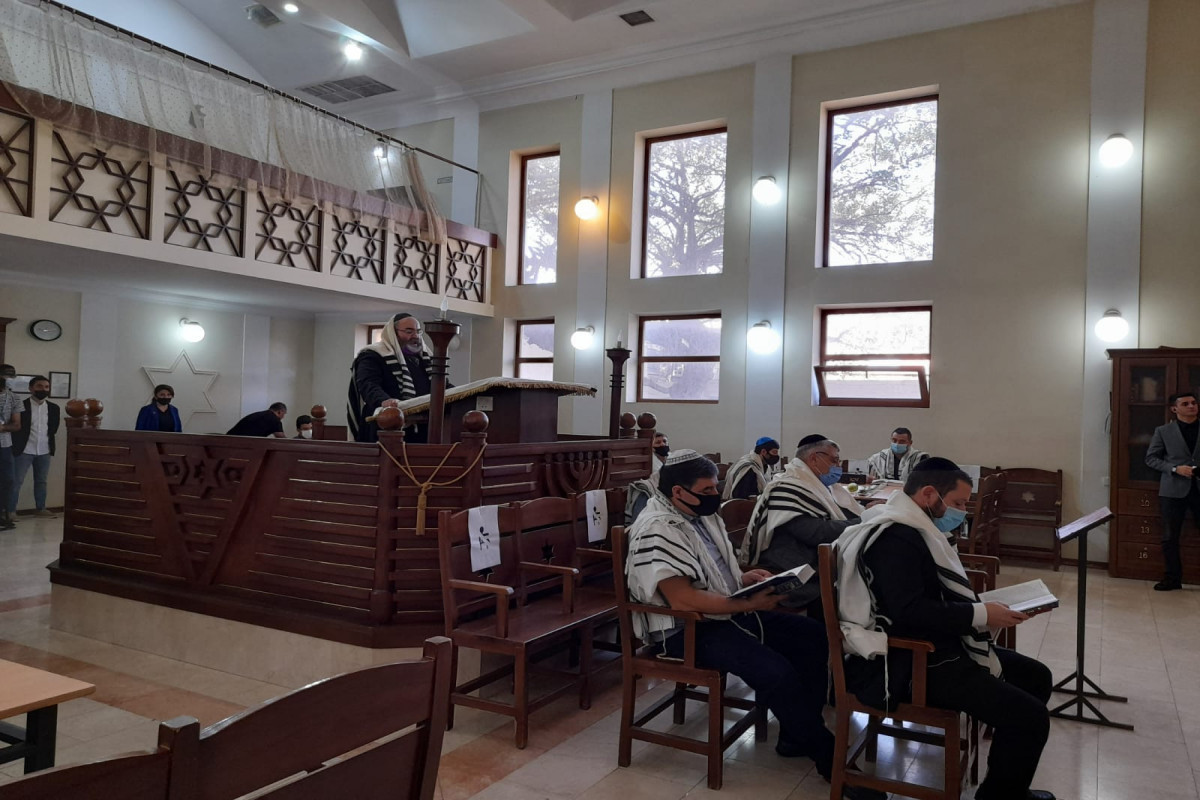 В Синагоге европейских евреев в Баку прошла церемония почтения памяти шехидов-ФОТО 