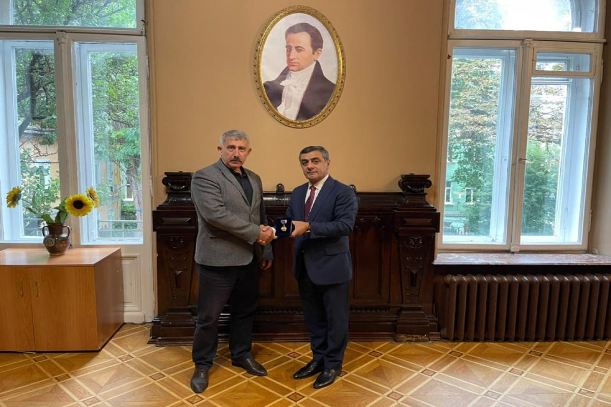 Международный альянс «Азербайджан-Украина» наградил Михаила Сидоржевского