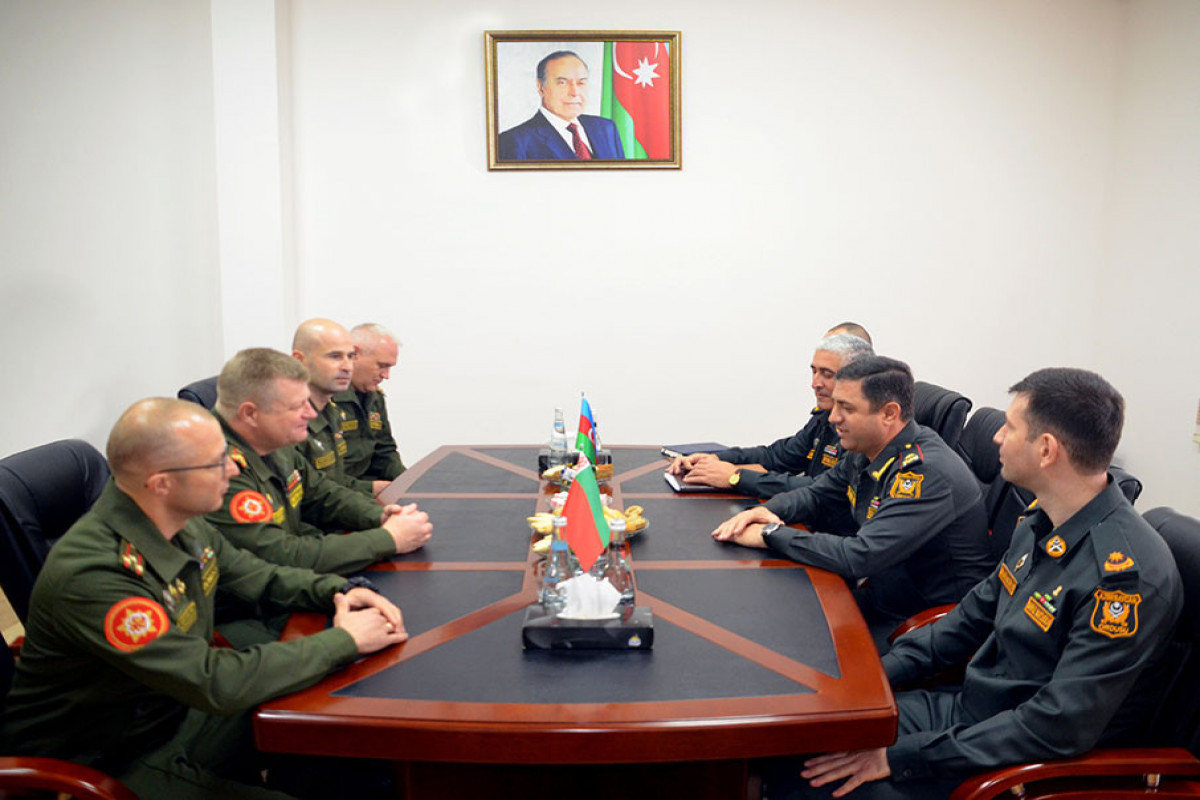 Проведена рабочая встреча сотрудников по военным кадрам Азербайджана и Беларуси