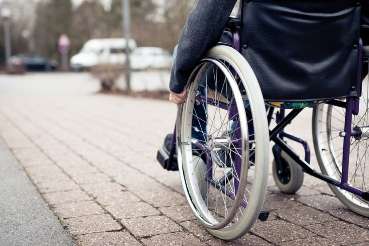 В Азербайджане инвалиды войны освобождены от уплаты некоторых государственных пошлин