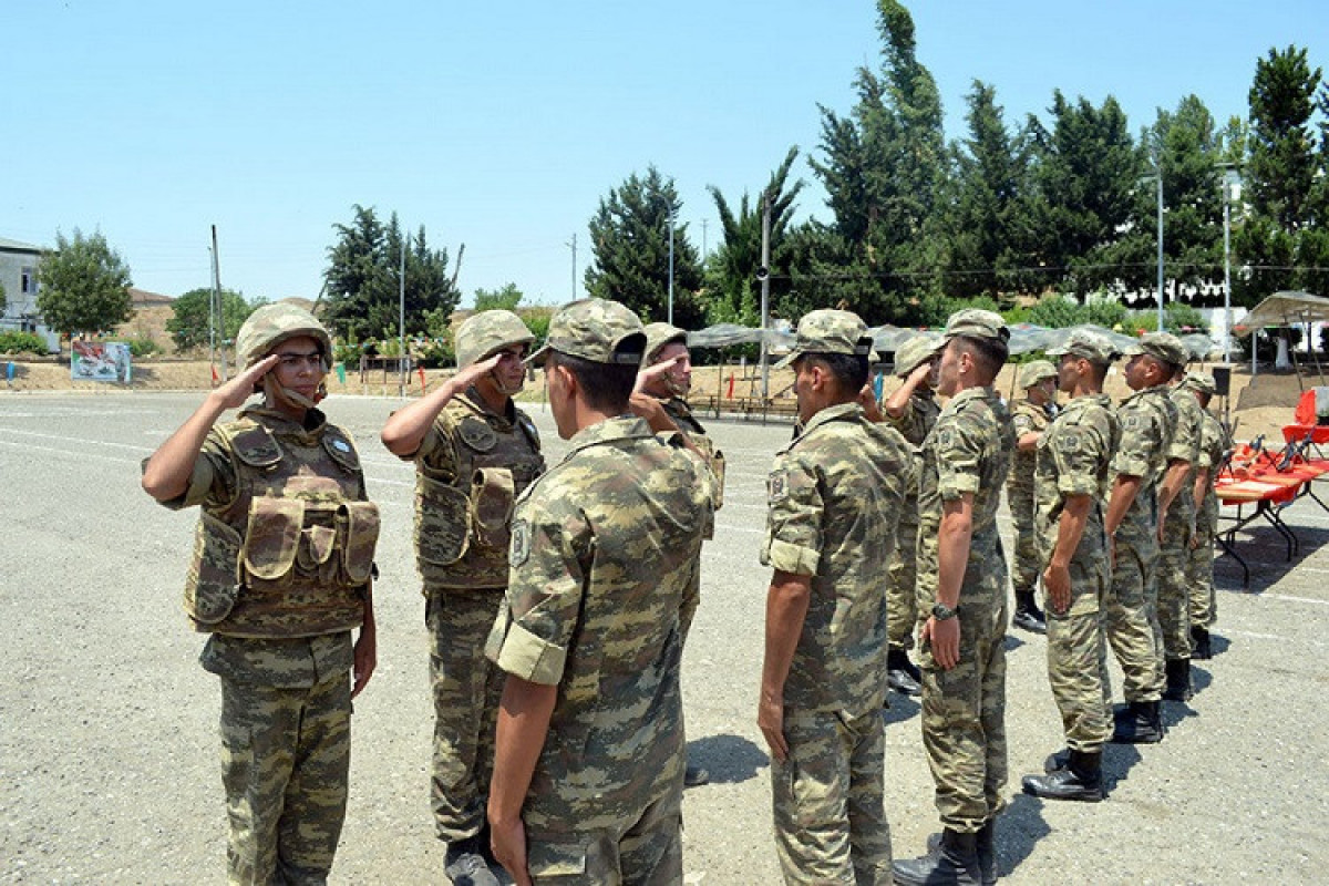 Военнослужащих в Азербайджане обяжут проходить обследование у нарколога