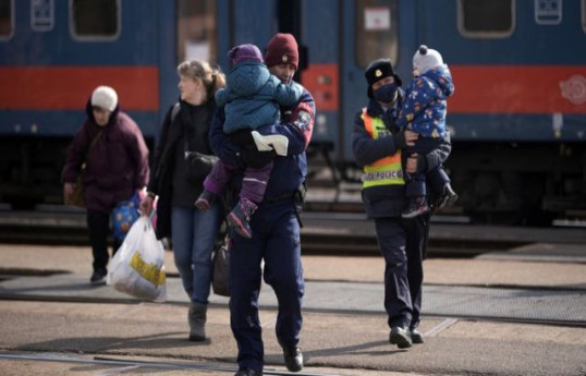 ООН: За сутки в соседние с Украиной страны прибыли более 32 тыс. беженцев