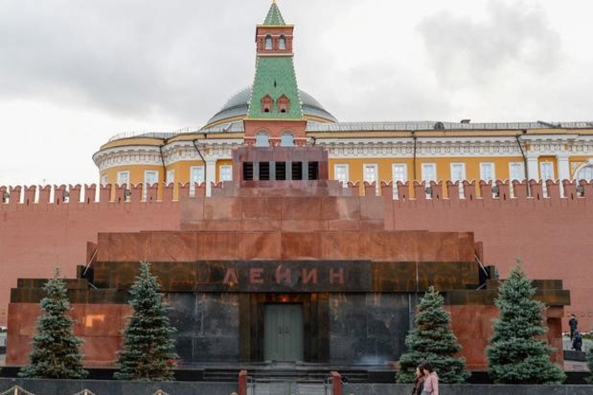 В Москве закрывается мавзолей Ленина