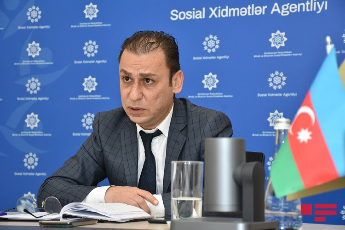 Специалист Департамента по усыновлению Агентства социальных услуг Самир Ахмедов