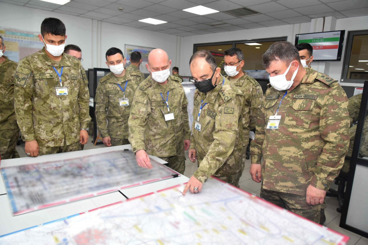 Азербайджанские военнослужащие приняли участие в командно-штабных учениях в Турции-ФОТО 