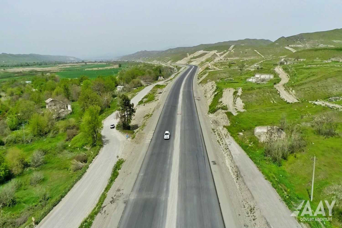В Азербайджане продолжается строительство дороги Худаферин-Губадлы-Лачин-ФОТО 