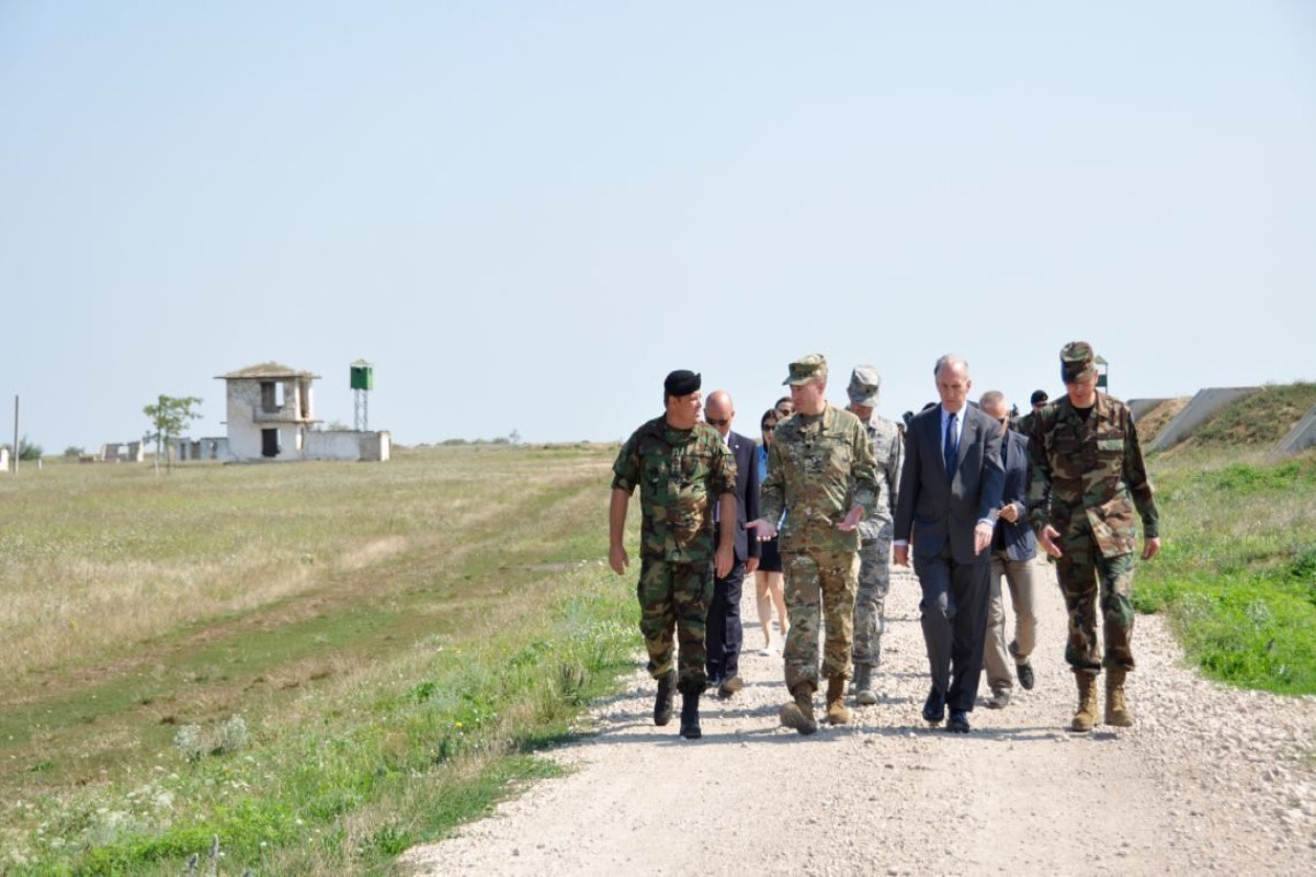 США готовы поддерживать модернизацию армии Молдовы