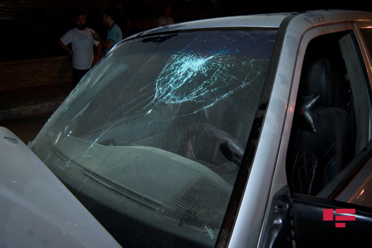 В Баку автомобиль дважды сбил женщину