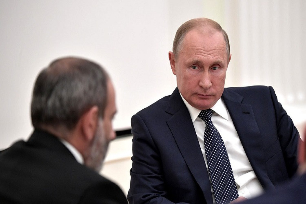 Владимир Путин обсудил с Пашиняном реализацию трехсторонних соглашений