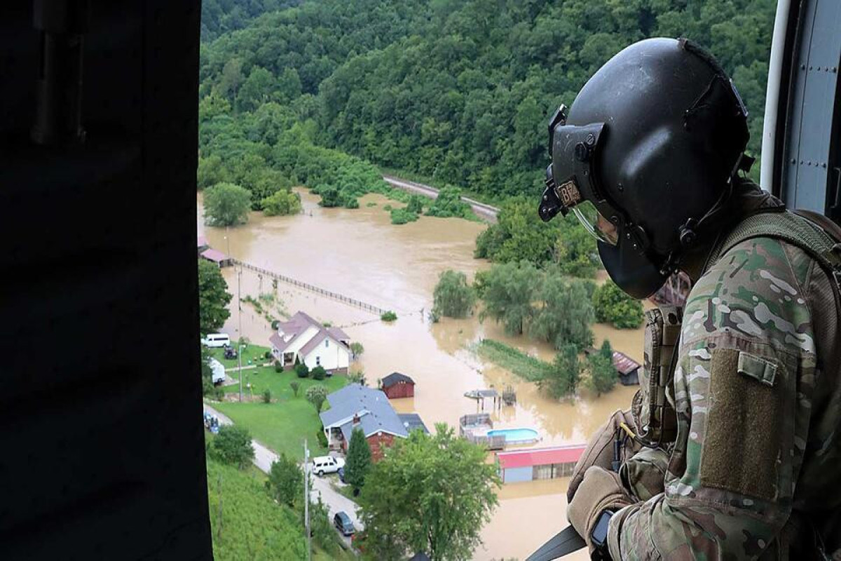Число погибших из-за наводнения в американском штате Кентукки выросло до 37 человек-ВИДЕО 