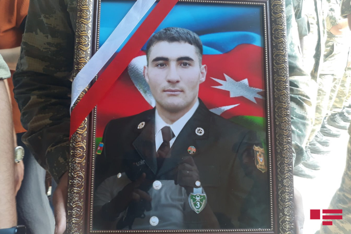 В Азербайджане состоялись похороны погибшего военнослужащего-ФОТО 