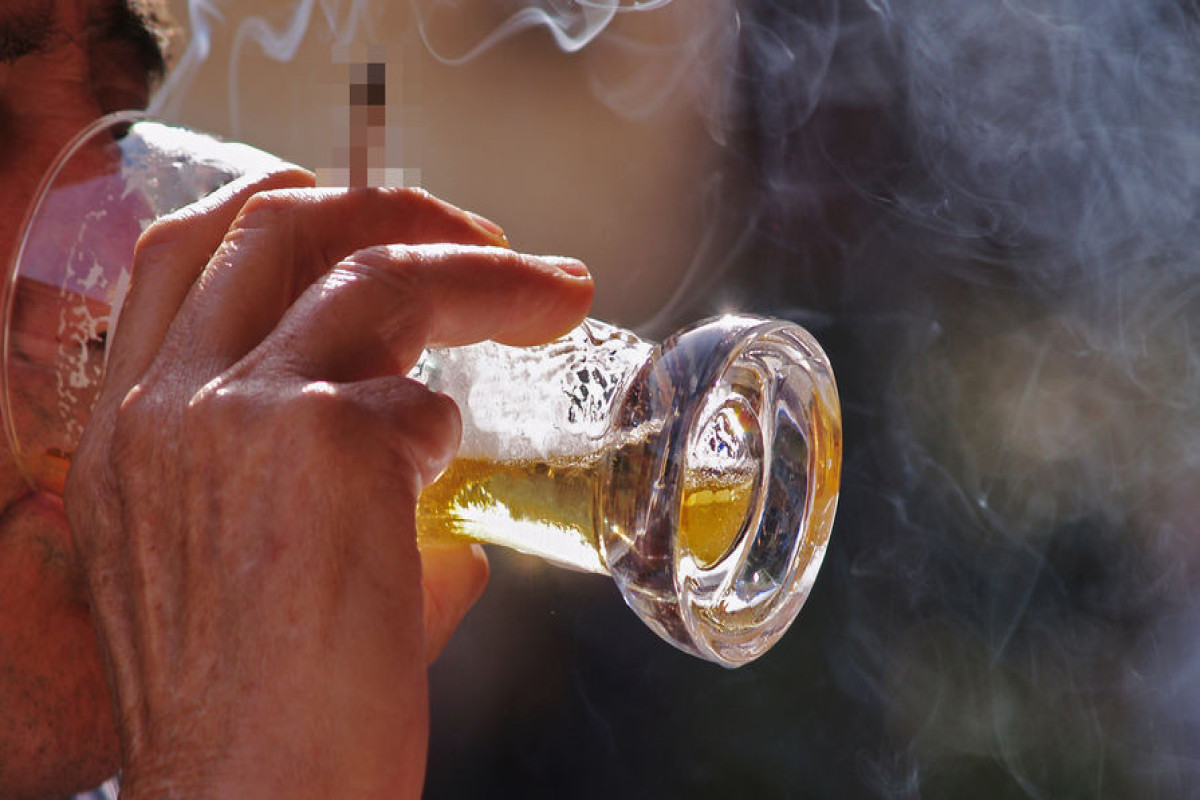 Врачи доказали, что средства от курения уменьшают тягу к алкоголю
