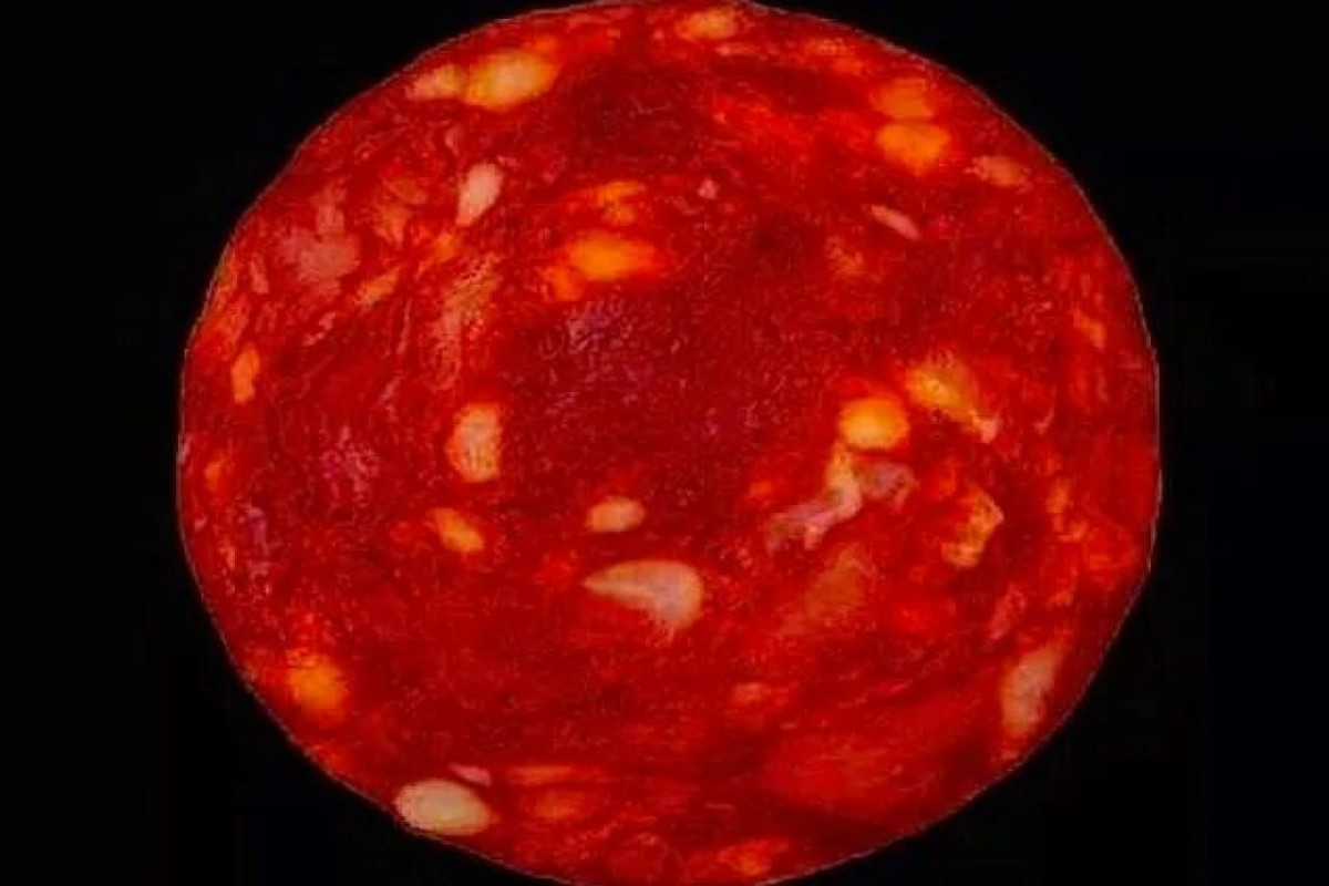 Физик опубликовал фото колбасы под видом фотографии звезды-ФОТО 