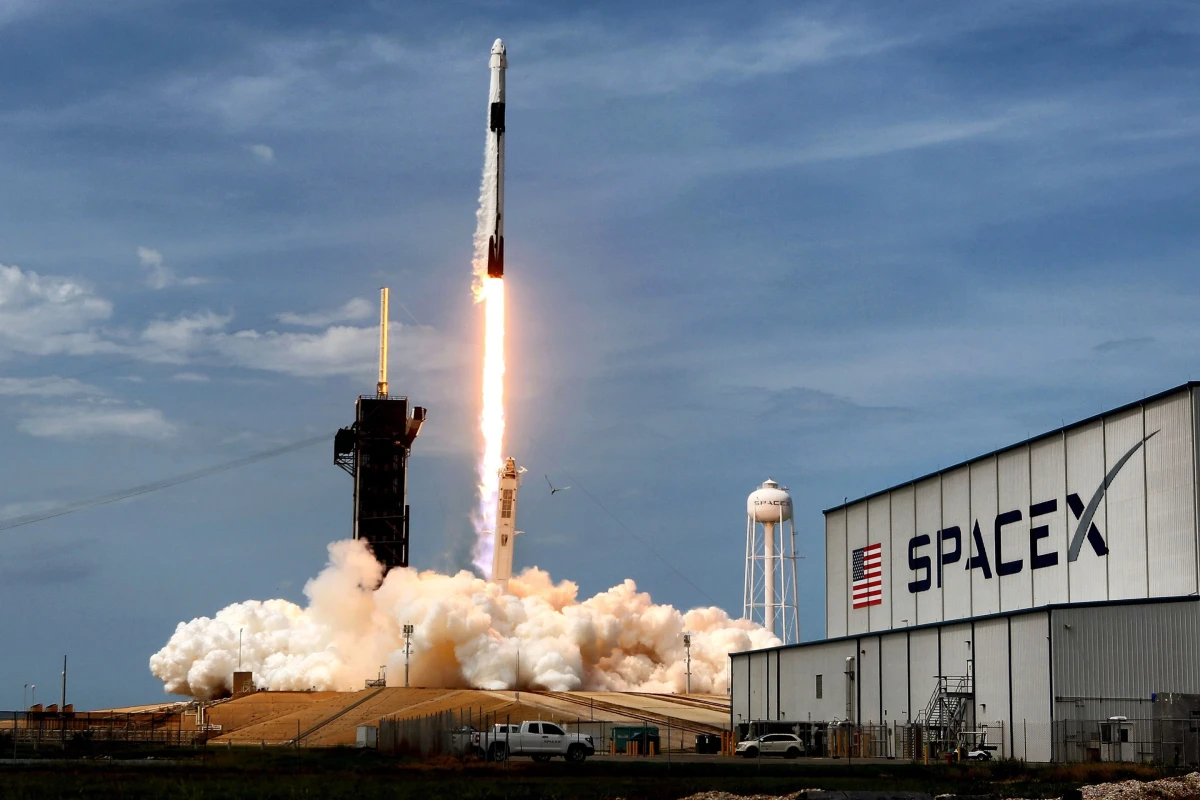 SpaceX лишили правительственных субсидий на сотни миллионов долларов - ПРИЧИНА 