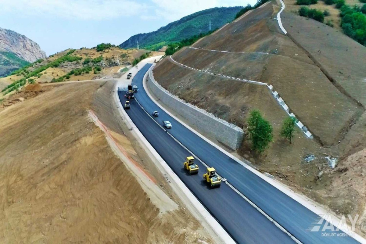 Продолжается строительство автомобильной дороги Ахмедбейли-Физули-Шуша-ФОТОСЕССИЯ 