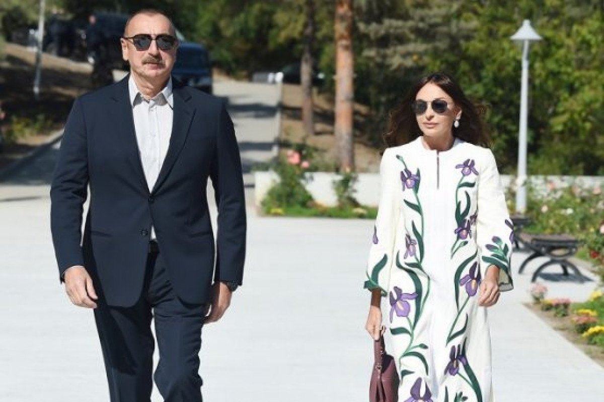 Ильхам Алиев и Мехрибан Алиева посетили мавзолей «Дири Баба»-ФОТО -ВИДЕО 