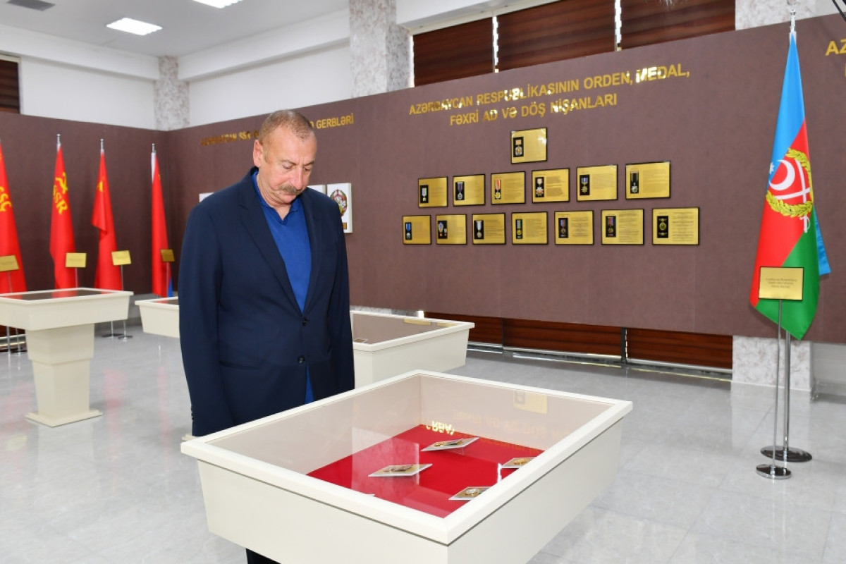 Ильхам Алиев принял участие в открытии Центра юных умельцев и Музея государственных символов в Агсу-ФОТО -ОБНОВЛЕНО 