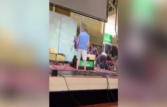 Нападавший на писателя Рушди нанес ему 10-15 ударов