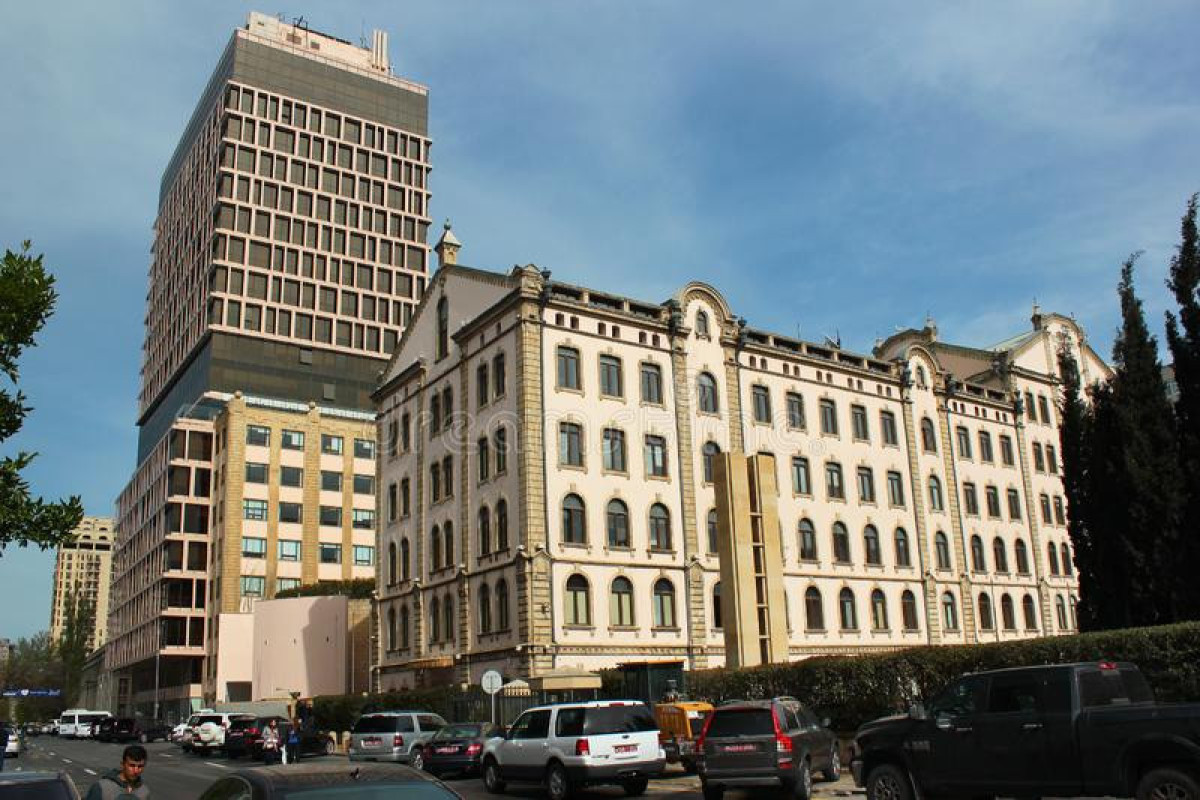 Усилена охрана посольства Великобритании в Баку 